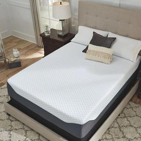 Nic8,5-8S Otel Poznan Dış mekan fotoğraf
